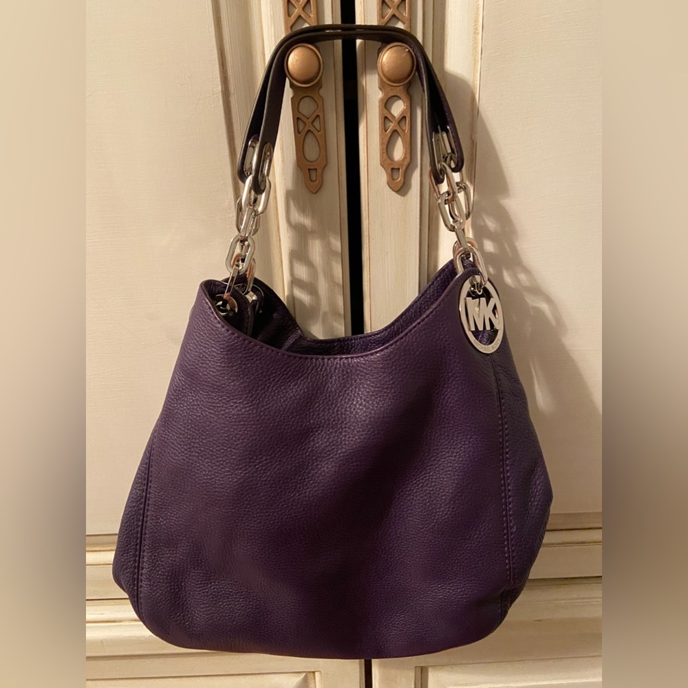 MK shoulder bag.